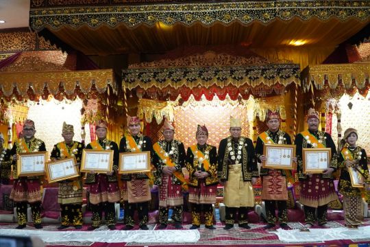 LAM Jambi beri gelar adat tujuh pimpinan Forkopimda Provinsi Jambi
