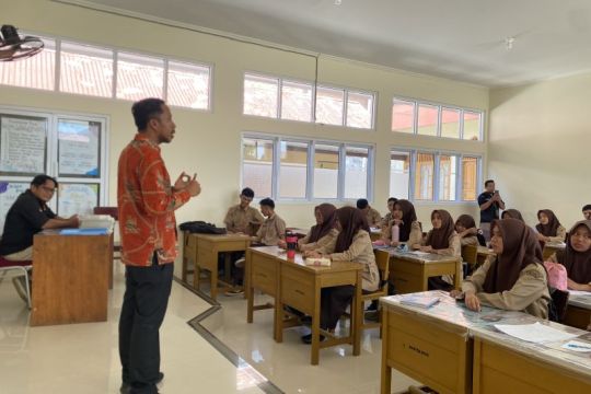 Bawaslu Agam edukasi pelajar tentang pengawasan partisipatif