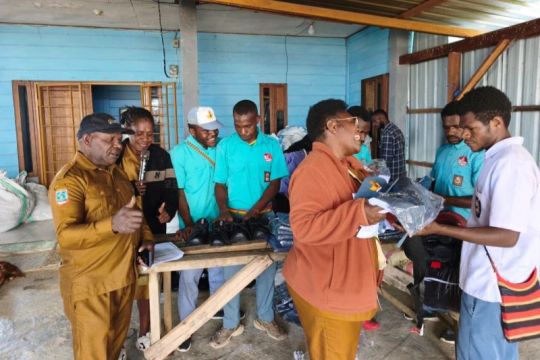 Program pendidikan gratis Pemprov Papua Tengah ringankan beban sekolah
