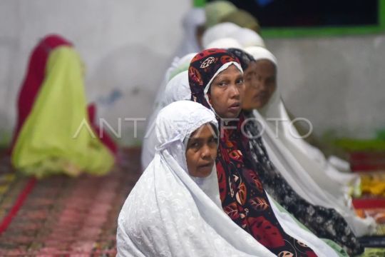 Shalat tarawih pertama Naqsabandiyah