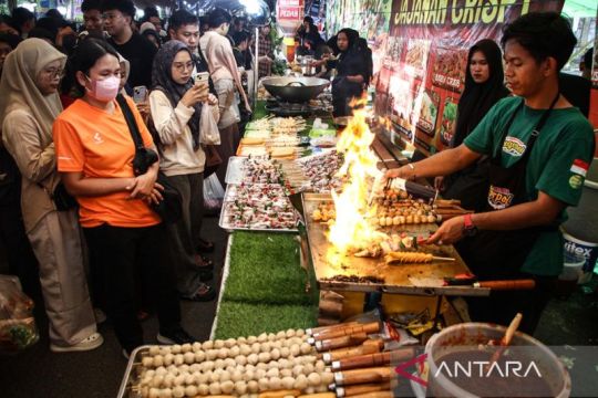Berburu Takjil di pasar wadai Ramadhan Palangka Raya