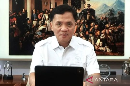 Komisi III DPR sesalkan ada guru honorer ditahan karena kerja menyambi