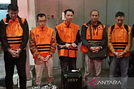 Bupati Rejang Lebong minta imbalan proyek demi uang THR warga