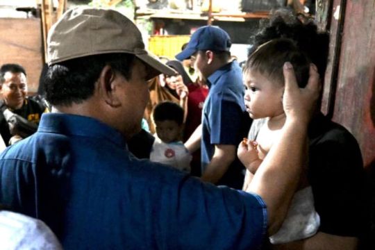 Cerita haru warga Senen bertemu Prabowo: Tinggalkan masak hingga ajakan huni rusun