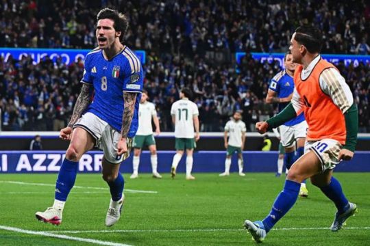 Italia jaga asa ke Piala Dunia 2026 usai bekuk Irlandia Utara 2-0