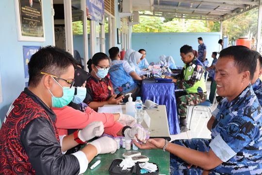 Lanud Harry Hadisoemantri gelar kegiatan sosial peringati HUT ke-80 TNI AU