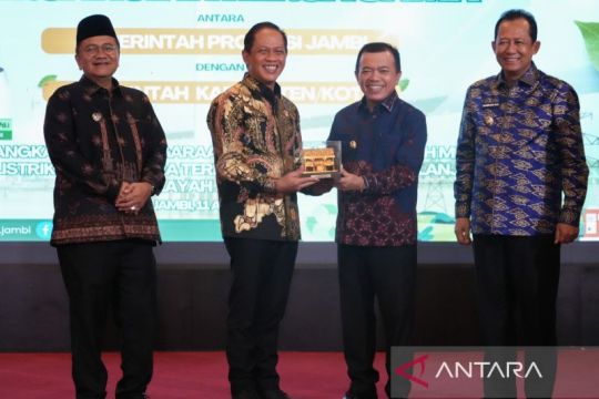 Menteri LH minta komitmen pemerintah daerah percepat PSEL Jambi raya