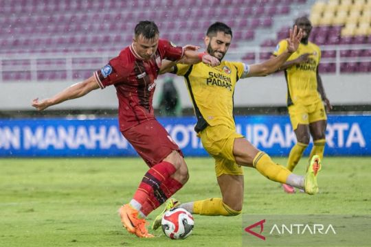 Persis Solo kalahkan Semen Padang 2-1