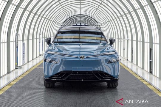 Volkswagen luncurkan ID. Unyx 08 hasil kolaborasi dengan Xpeng