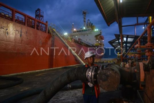 Peningkatan produksi bongkar muat CPO di Teluk Bayur