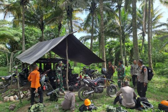 Tim gabungan lanjutkan pencarian tiga pendaki hilang di Gunung Dukono