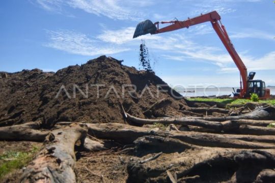 Pengerukan muara sungai Batang Kuranji