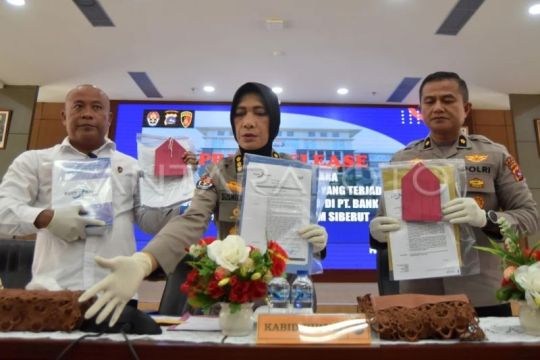 Polda Sumbar rilis kasus dugaan tindak pidana perbankan