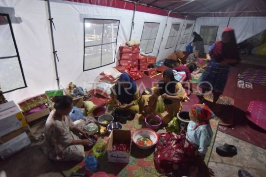 Penyintas bencana di Kuranji Padang