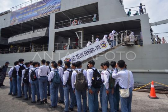 Perpanjangan openship KRI Teluk Kendari di Padang