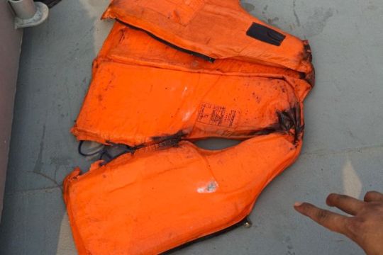 Indonesian Navy finds buoy in search for five missing journalists