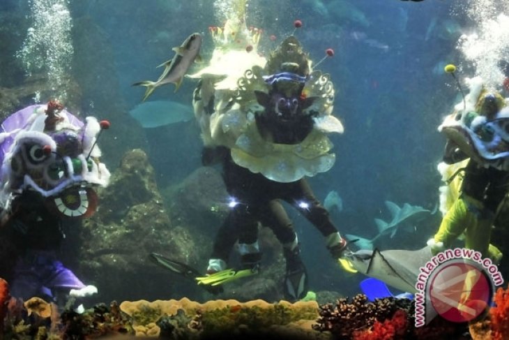 Jakarta`s recreational parks ready for waves of visitors