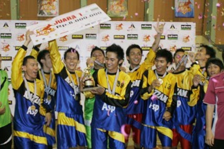 JUARA LIGA FUTSAL MAHASISWA