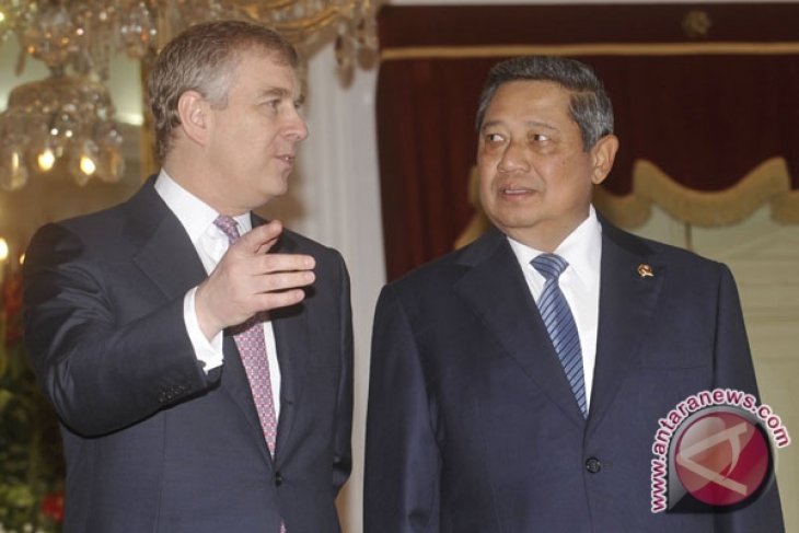 President receives Britain`s Prince Andrew
