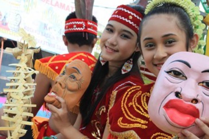 KARNAVAL PELAJAR