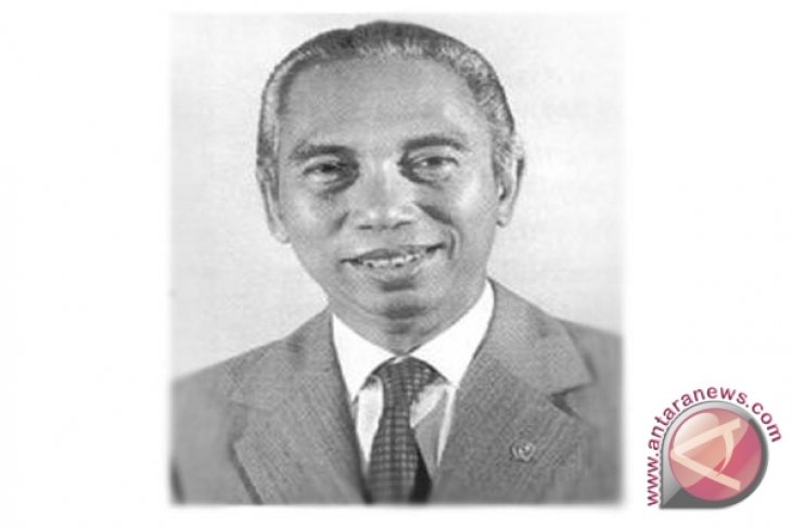 Jurnalis, diplomat, dan politisi ulung itu bernama Adam Malik