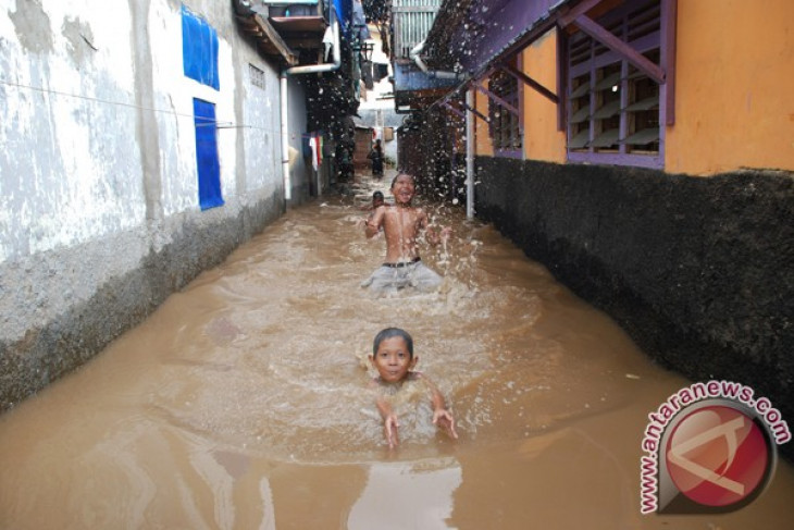 Three centuries on, Jakarta still unable to prevent flooding
