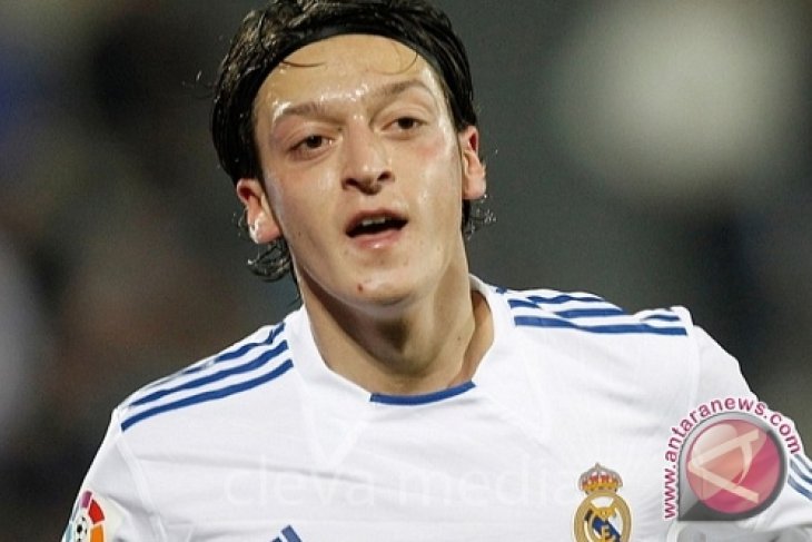 Sepatu Bintang Real Madrid Dicuri