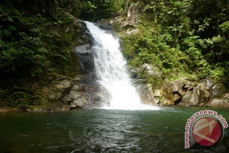 AIR TERJUN TUMAUNG