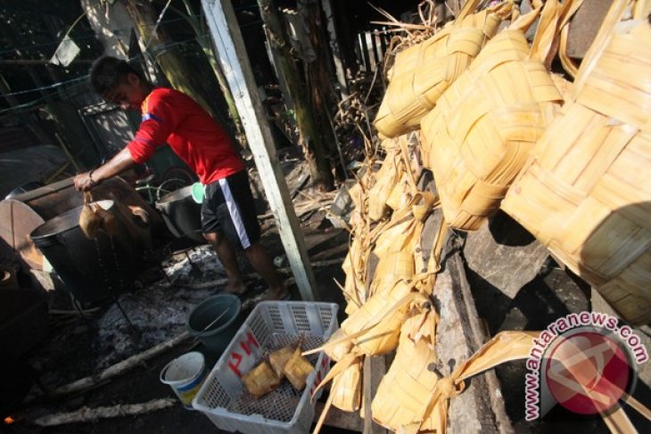 KAMPUNG KETUPAT