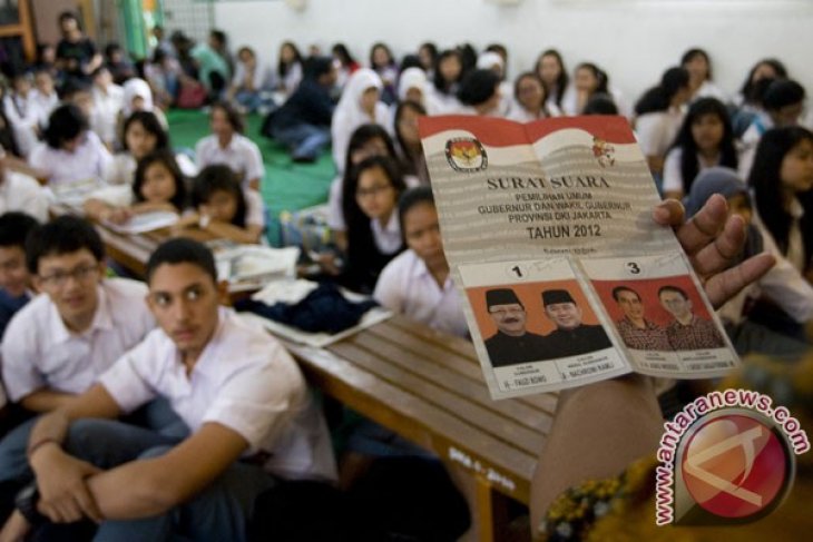 45 percent of voters still undecided: CSIS