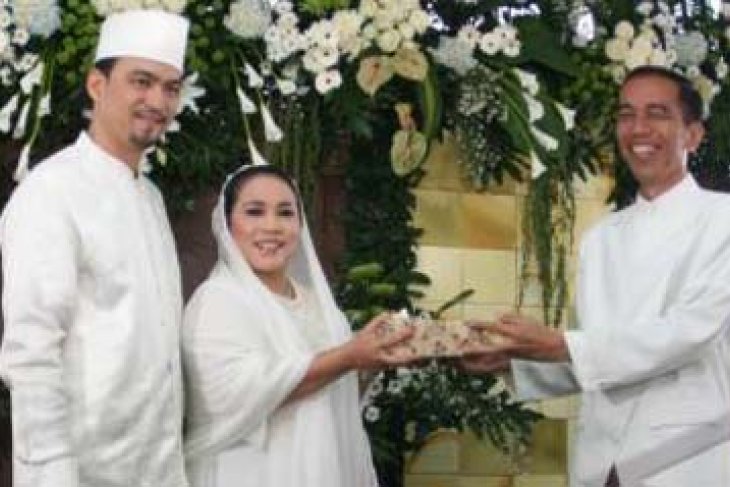 JOKOWI DI PERNIKAHAN NUNUNG