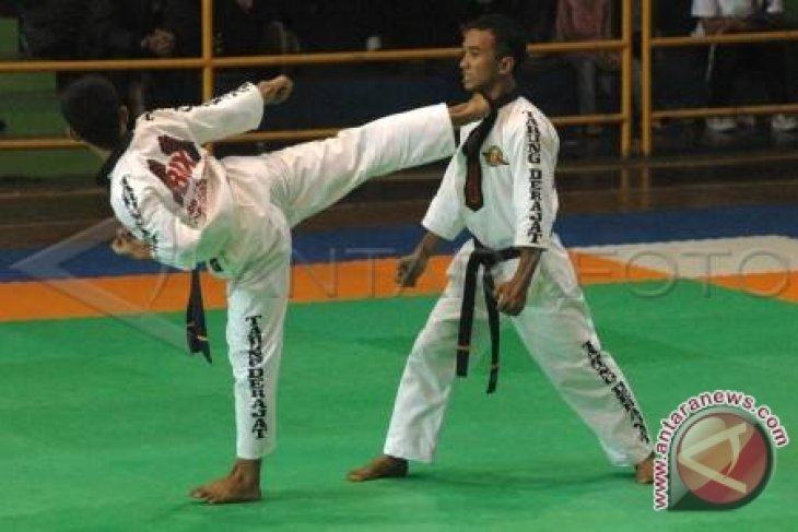 Atlet Tarung Derajat Kalbar Tambah Medali Emas