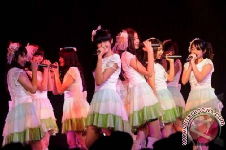 Konser Girlband JKT 48