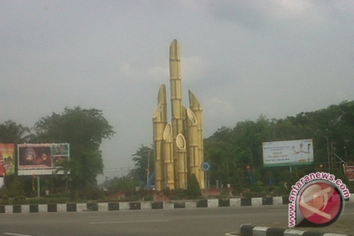 Air Mancur Bundaran Untan Diresmikan Malam Lebaran