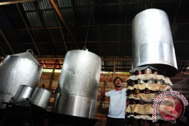 Pembuat Kue Keranjang