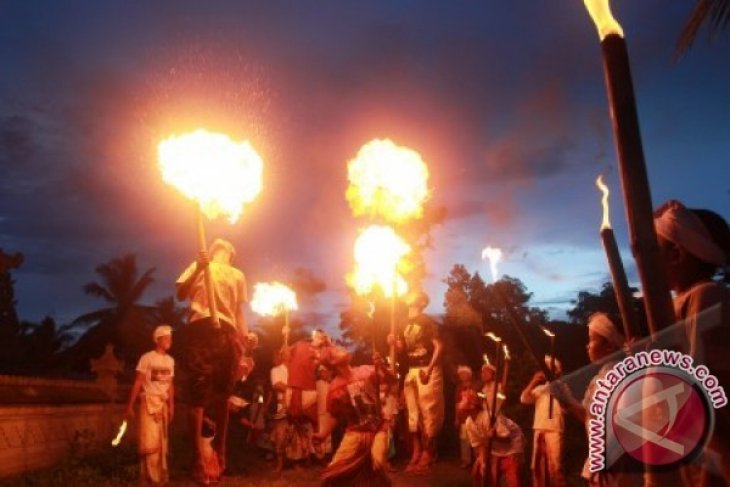 ARAK OGOH-OGOH GORONTALO