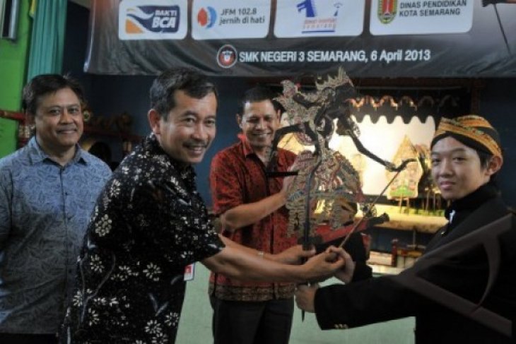 PELESTARIAN WAYANG