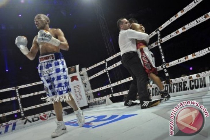 Daud Yordan vs Simphiwe Vetyeka