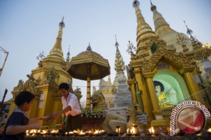 Pagoda Emas Shwedagon