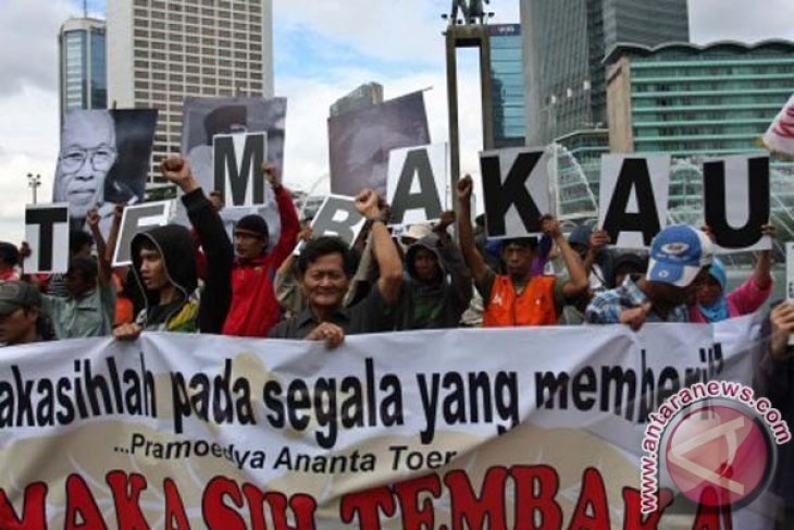 Menolak Peringatan Hari Tembakau