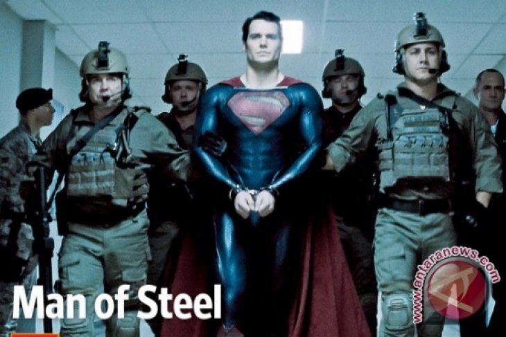 Resensi Film - Man of Steel Gambarkan Superman yang Humanis