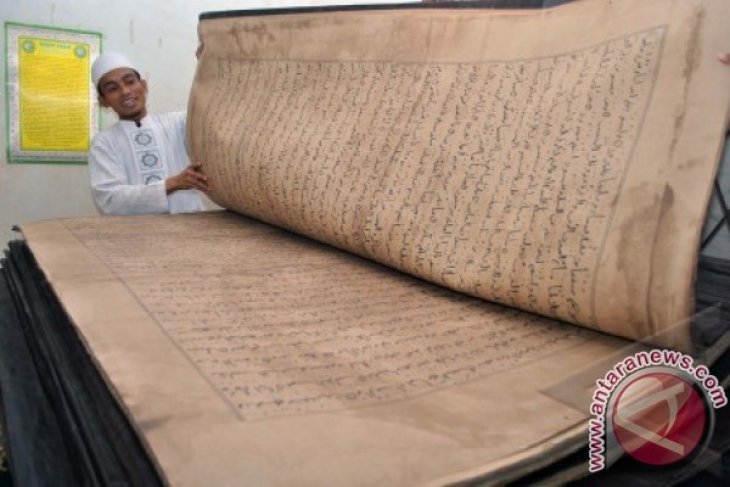 Al Quran dari Pelepah Daun Pisang