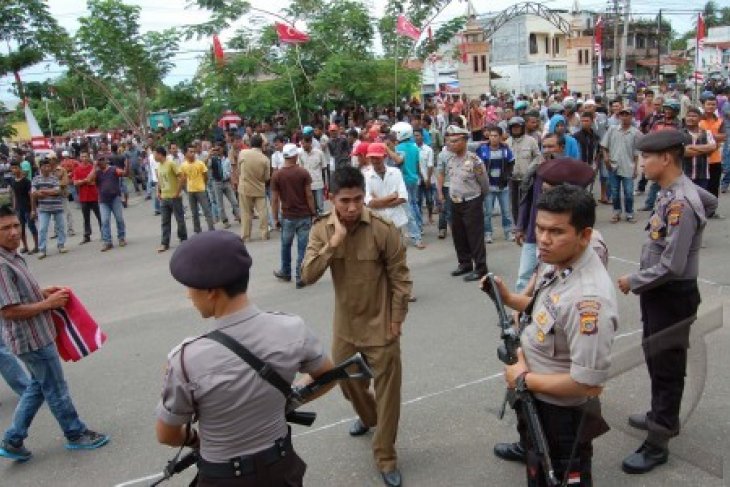 Penurunan bendera Aceh