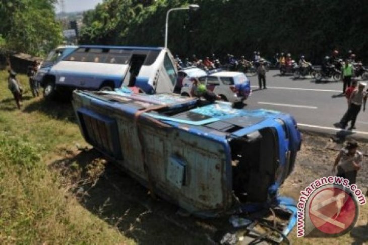 Tabrakan Beruntun