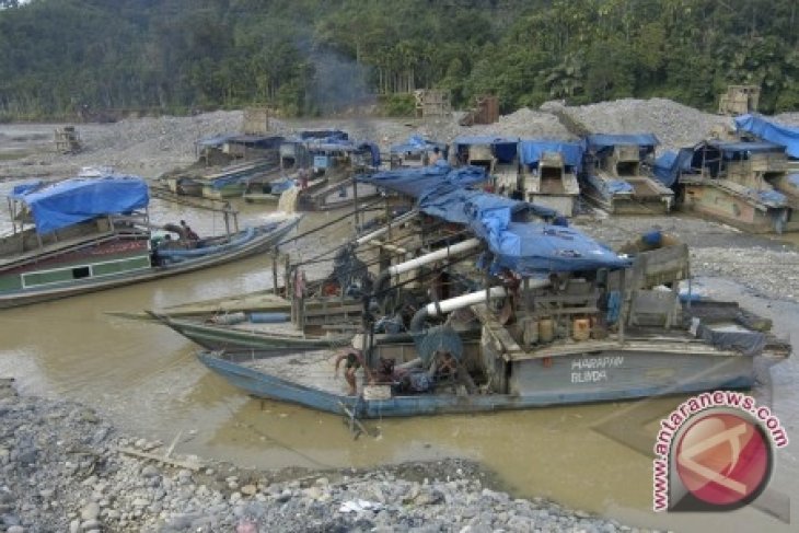 Polisi Bangka Hentikan Kegiatan Penambangan Bijih Emas