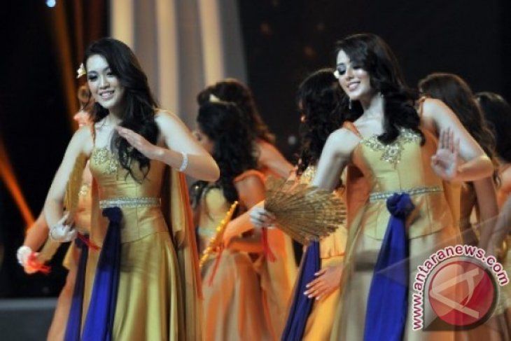 Tari Kipas Miss World 2013