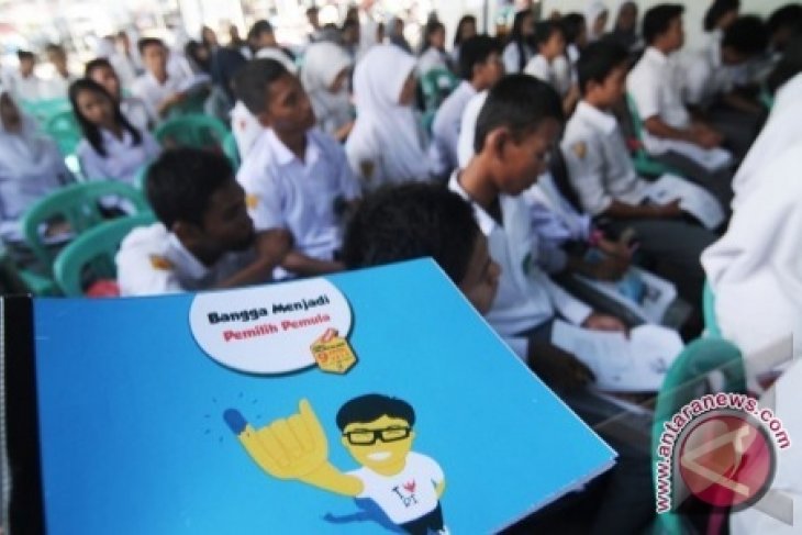 Relawan Demokrasi Sosialisasikan Pemilu Di Sekolah