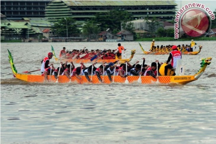 Lomba Dayung Danlanal Cup Regatta 2013