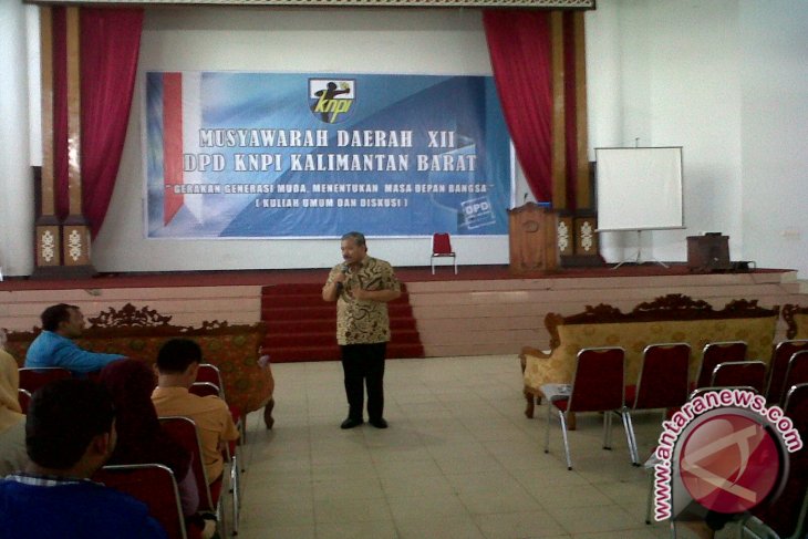 Hayono Isman Ajak KNPI Kalbar Majukan Demokrasi