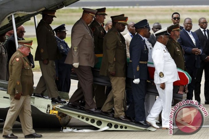 Putri Nelson Mandela, Zindzi Mandela, wafat